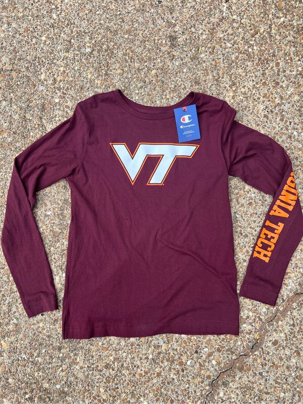 Champion official Virginia Tech Hokies Long Sleeve Shirt M NWT $36